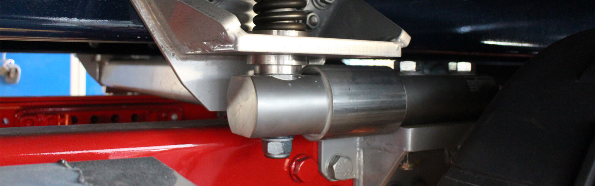 Flexible mounting of Eilersen load cells shown on truck with an Eilersen chassis mounted weighing system